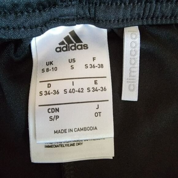 Adidas short - Picture 5 of 5